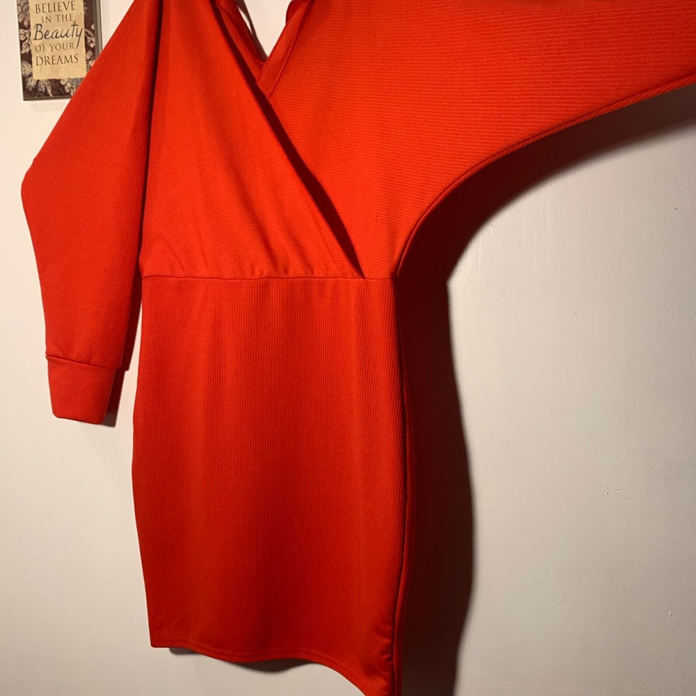 Dress - Picture 2 of 3